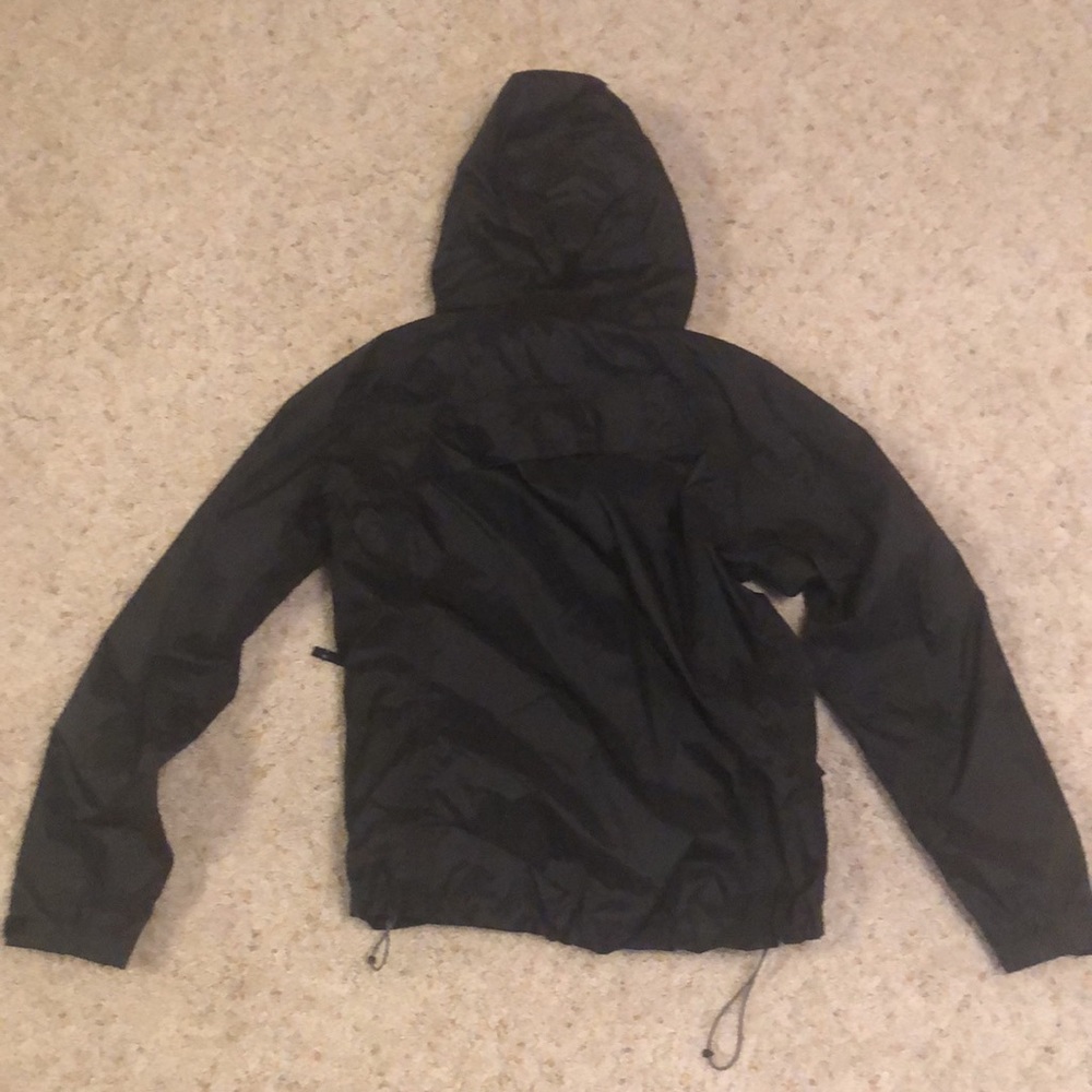 Colombia Women’s Omni-Tech Windbreaker Waterproof Jacket (M) - Picture 12 of 12